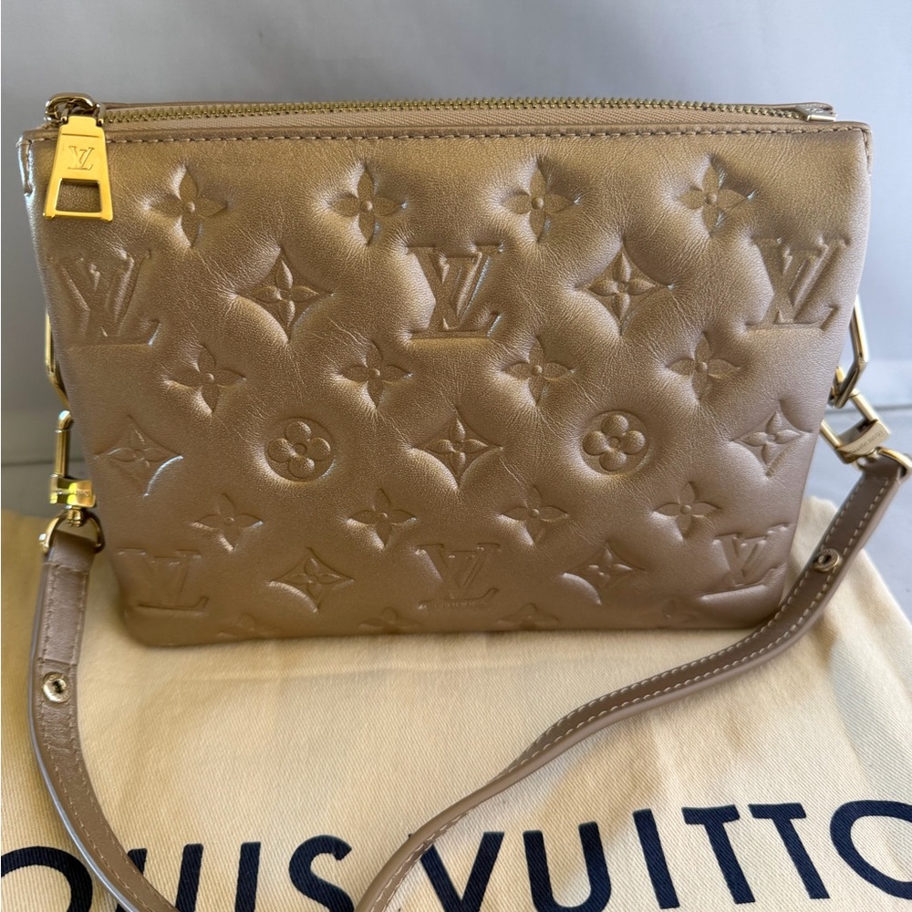 Louis Vuitton Coussin BB